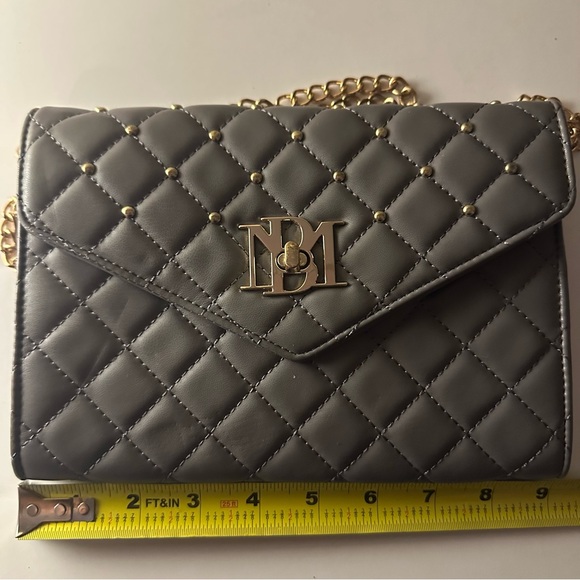 Badgley Mischka Purse Gray and Gold - Picture 12 of 13
